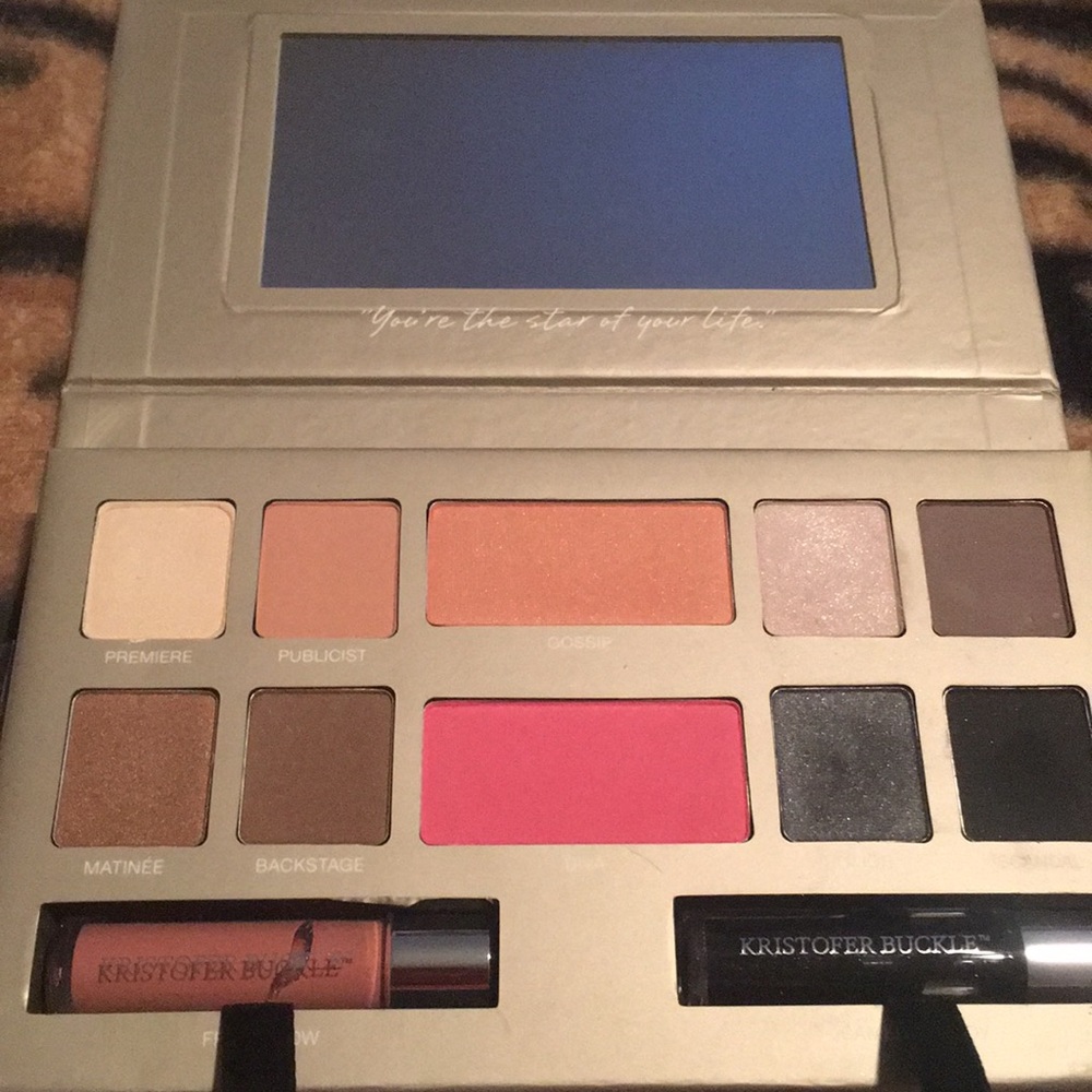 Gently used Kristofer Buckle Makeup Palette!